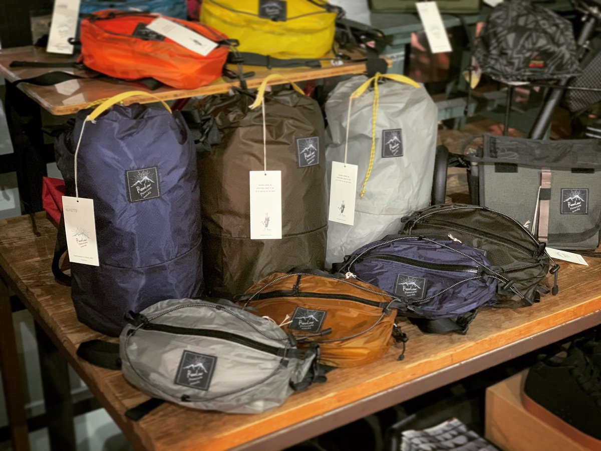 clamp_bike's tweet photo. 前回の入荷後、完売してしまっていたRawlowのNuts Pack、Chubby Sack、Strage Sackが少量ずつですが本日再入荷しました。
前回買い逃がした方もこの機会に是非ご覧ください!
https://t.co/hmNeEY9nCz
#rawlow #chubbysack #nutspack #stragesack https://t.co/JfkbFbMCbk