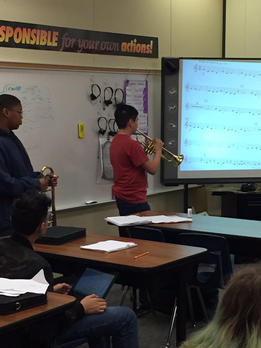 SchmidtELA7's tweet photo. Presentations on band, music and Disney! @StrackKISD https://t.co/GecdUWNDTl