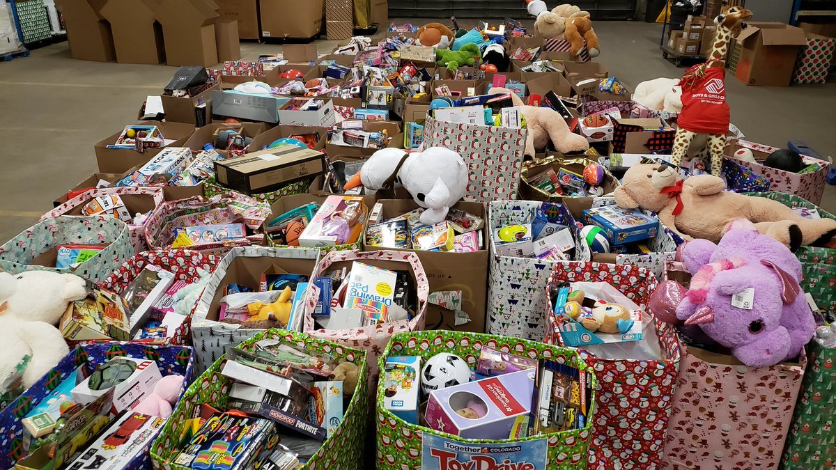 MNeitroCO's tweet photo. Today's collection for #Together4CO for the @BGCMetroDenver. I'm told these toys will only meet the needs of 4 of 20 clubs. @CBS4Dom with more - @CBSDenver 10pm. #4Colorado https://t.co/MKovD2741i