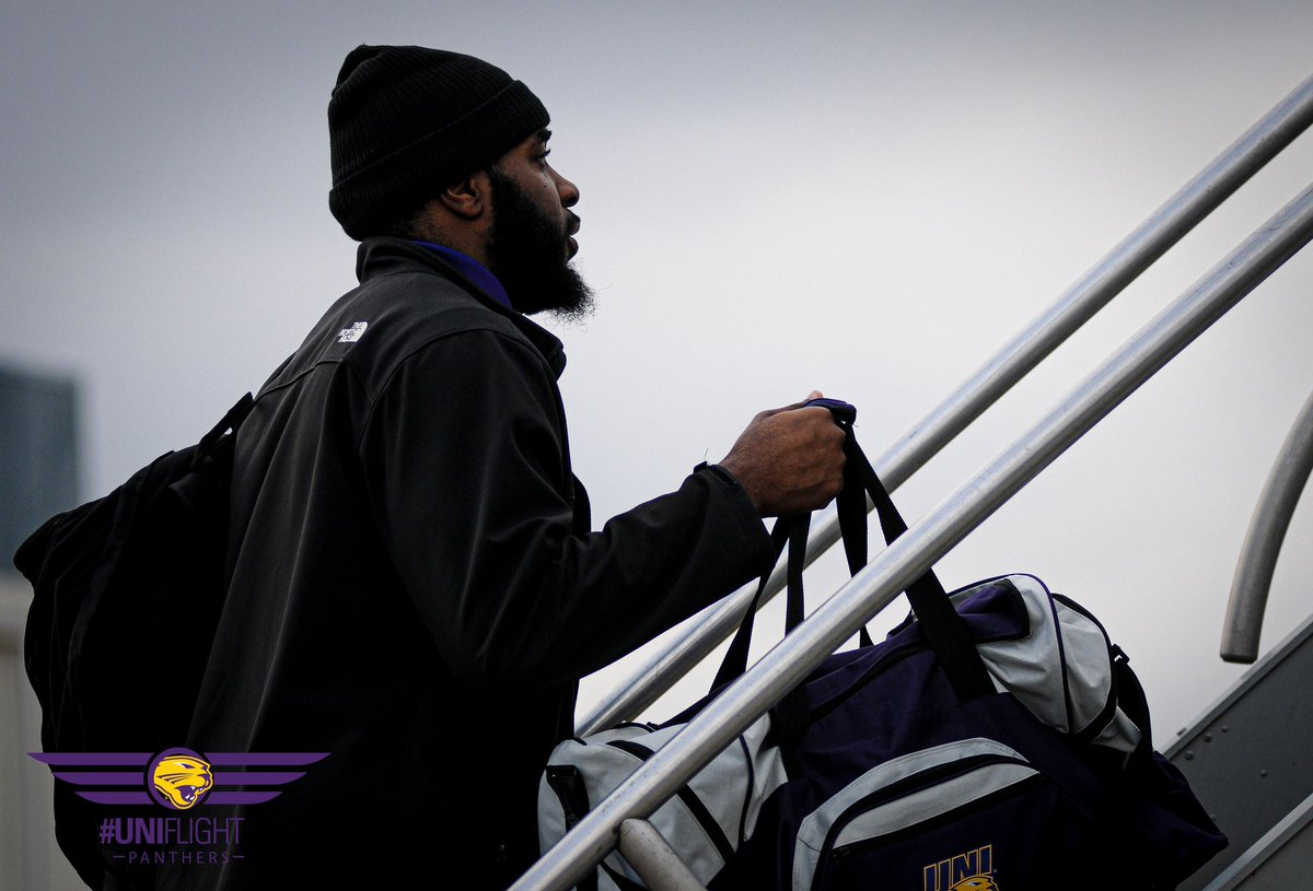 UNIFootball's tweet photo. IA➡️✈➡️VA
#UNIFight #UNIFlight https://t.co/IdwS0urO5w