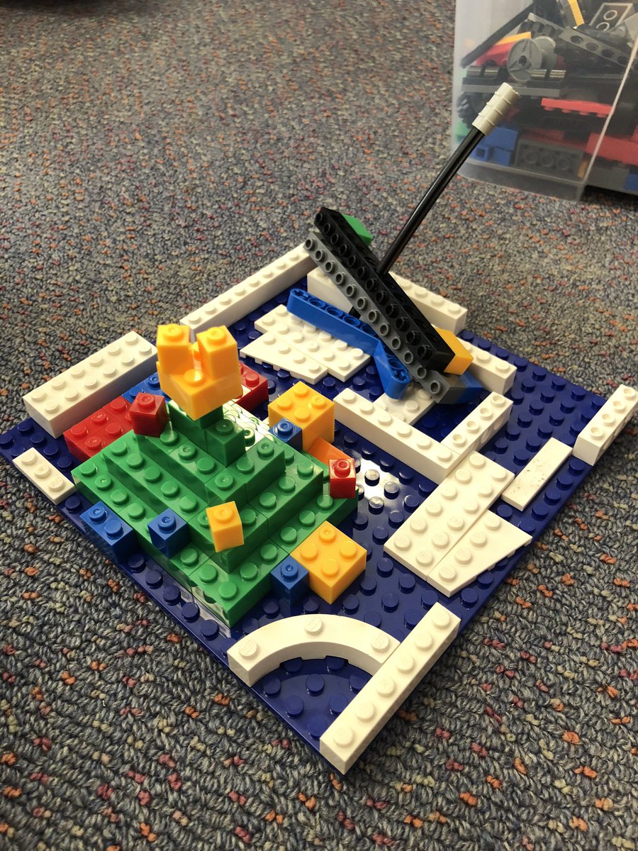 MissBateup's tweet photo. Lego Challenge! So impressed with the detail and thought that went into these! Christmas and school themed! https://t.co/CgWM5Z3Kdh