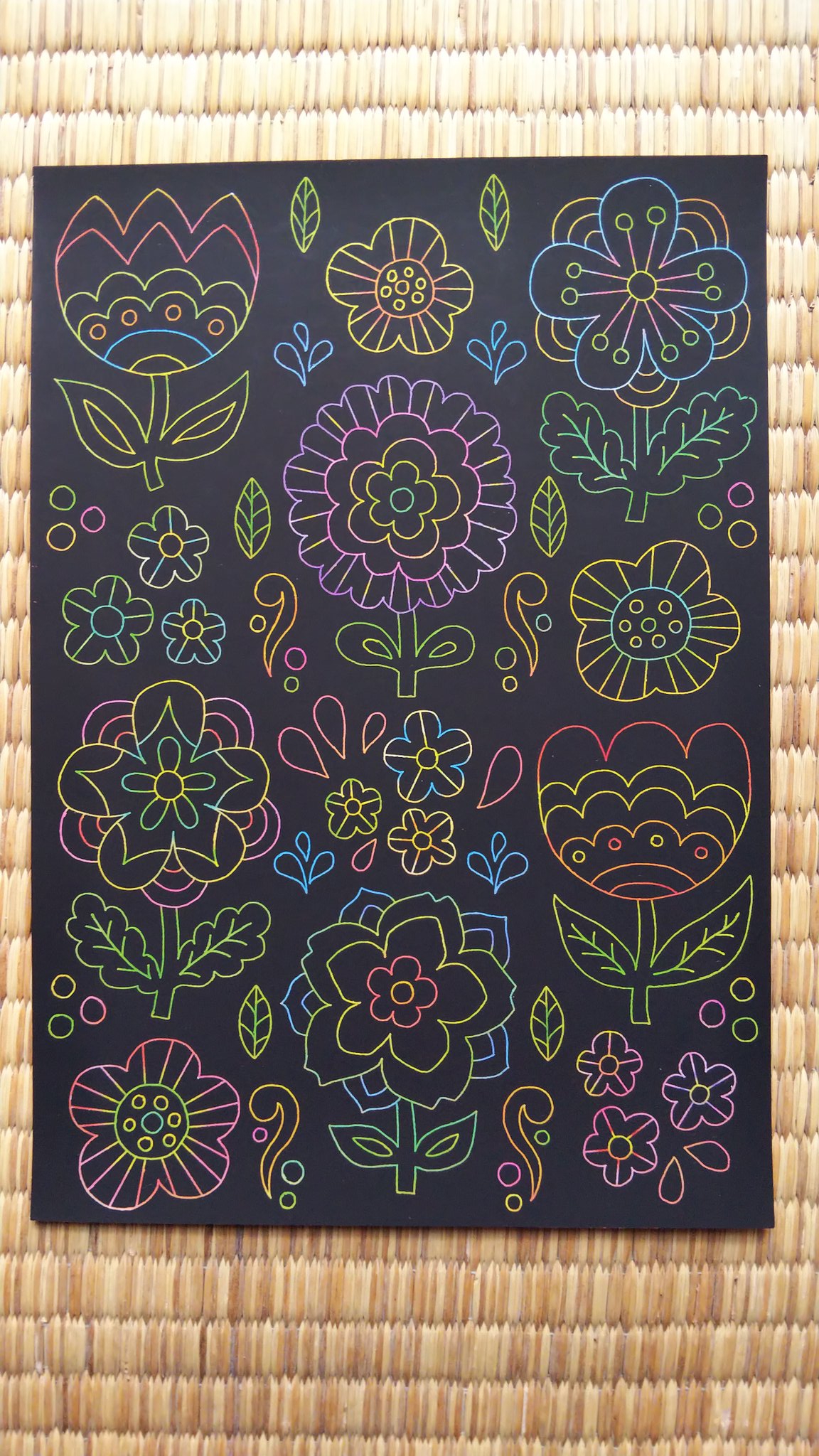 ট ইট র クロス 癒しの花模様 かわいい花たち ダイソー スクラッチアート T Co Odkdq0coxc ট ইট র