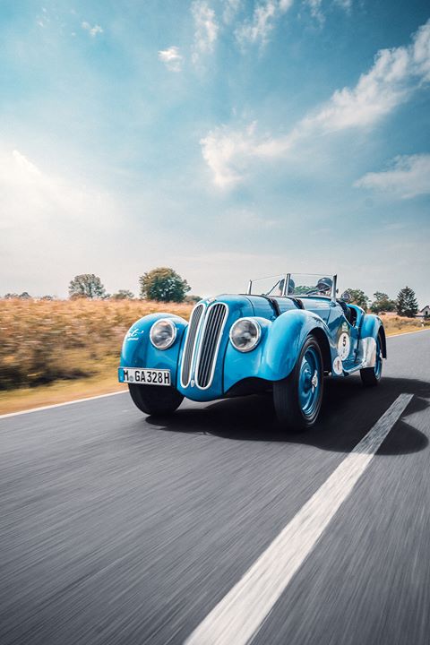 BMWCapeTownCity's tweet photo. Origin of sheer driving pleasure - The BMW 328 with its iconic double-kidney grille was the most successful sports car of the 1930s - and still sparks joy with every single look at it!
#AutoAtlanticBMW #Throwback https://t.co/gVal2SfsxI