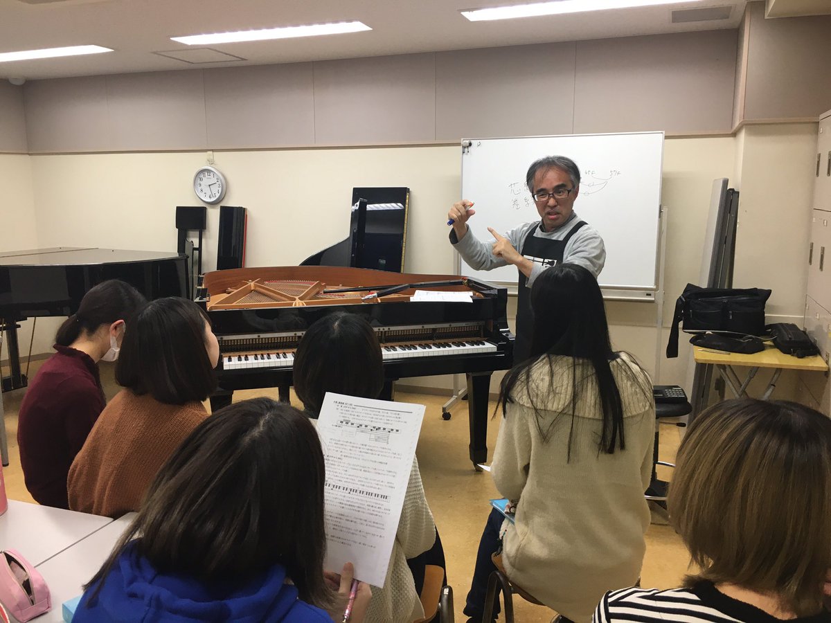 esp_pianotuning's tweet photo. 【#ESPピアノ】
1年生の講義中！！
検査音程について勉強しました⭐️
#ESP学園　#ピアノ調律　#講義　#1年生 https://t.co/wX7RCjNA5r