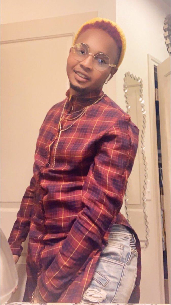 A_doubleC_D's tweet photo. They tried to tell me what I couldn’t have 🙄 so I SHOWED them what I DESERVE! Shirt made by me🙌🏽 #staytuned https://t.co/BzxXnLN6Tm