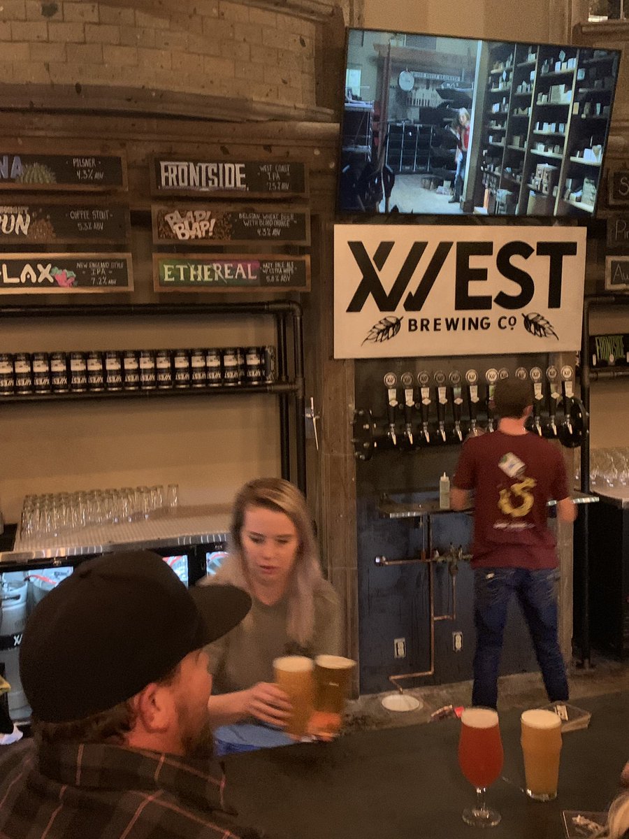AZDavidSB's tweet photo. Great night at the grand opening of my brother in-law’s new brewery in downtown #MesaAZ. Congrats @12westbrewing. #Beer #Craftbeer #Arizona https://t.co/kX7YNKbunP