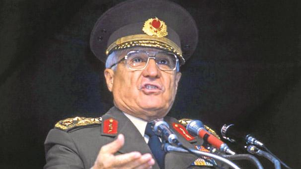 ''Kimi 17 yıl yaşar sonsuz olur
Kimi 98 yıl yaşar soysuz olur..''
 #ErdalEren