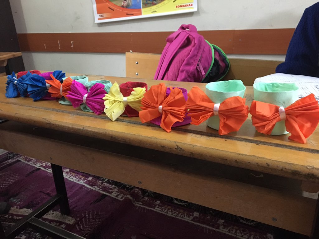 Kalem açmak için çöp kutucuklarımız ☺️yaratıcı fikirli kızlarım önerdi yaptık 👍🏻 <a href="/NKapanoglu/">Nuri Kapanoglu</a> <a href="/siverekmem63/">Siverek İlçe MEM</a>