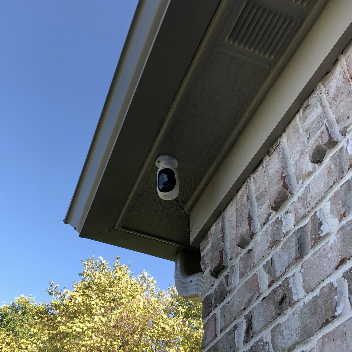 ReolinkTech's tweet image. We have got you covered with #reolinkargus2 connected to the solar panel. Get non-stop power and never be afraid of running out of juice! 🌞🌞
Learn more: bit.ly/2P7gdmq