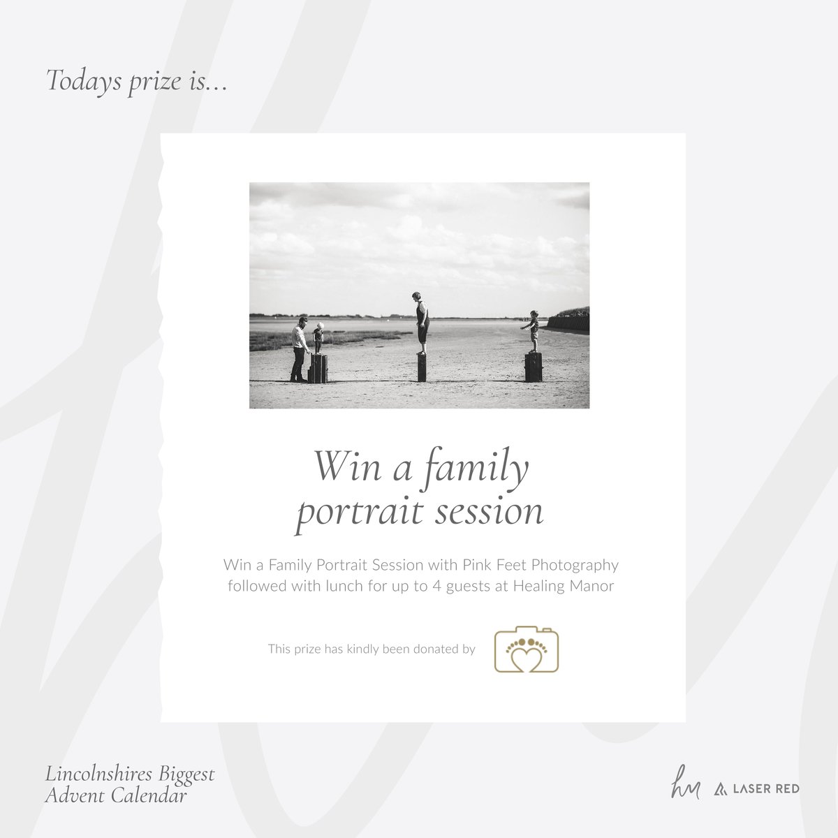 HealingManor's tweet photo. COMPETITION. Behind today's Advent Calendar door is a Family or Couples Portrait session with the award-winning and super talented Pink Feet Photography. For your chance to WIN simply RT using #HealingManorChristmas Good luck &amp; Merry Christmas  #Giveaway #competition T&amp;C's apply https://t.co/0N5lMYr3tO