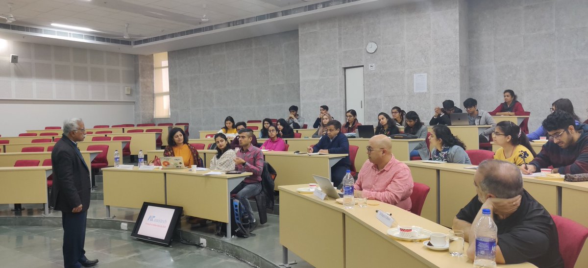 hcdiiitd's tweet image. Dr M. Balakrishnan sharing his vision via #ASSISTECH   Research Group (@iitdelhi) - To touch a million lives by 2022
Dr @amanparnami with his interactive discussion on the #scalingchallenges with the speaker &amp;amp; audience.

#symposiumHCD