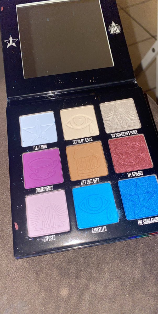 After a crap year.. I can’t believe she’s in my hand.. <a href="/JeffreeStar/">Jeffree Star</a> <a href="/shanedawson/">Shane Dawson</a>  I hope you know the happiness you’ve brought to this girl. 💜