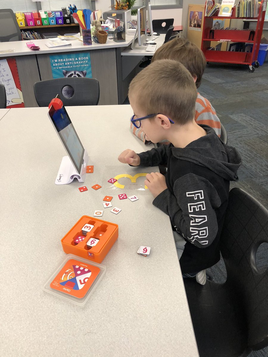 aud_drew's tweet photo. Coding with Osmos and Botley robots with my Kindies and 1st Grades during library this week! #TurnagainLib #Coding https://t.co/6pP6R9JUGr
