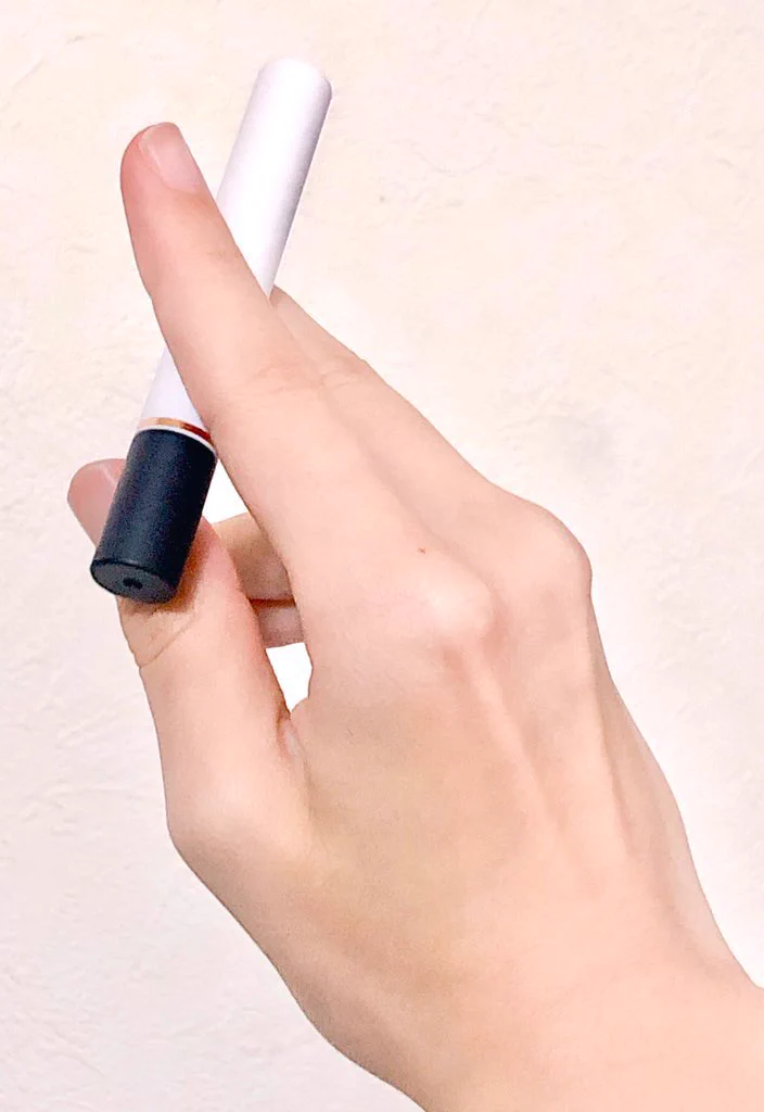 タバコ風リップの新コスメ登場？デザインが素晴らしいと話題に