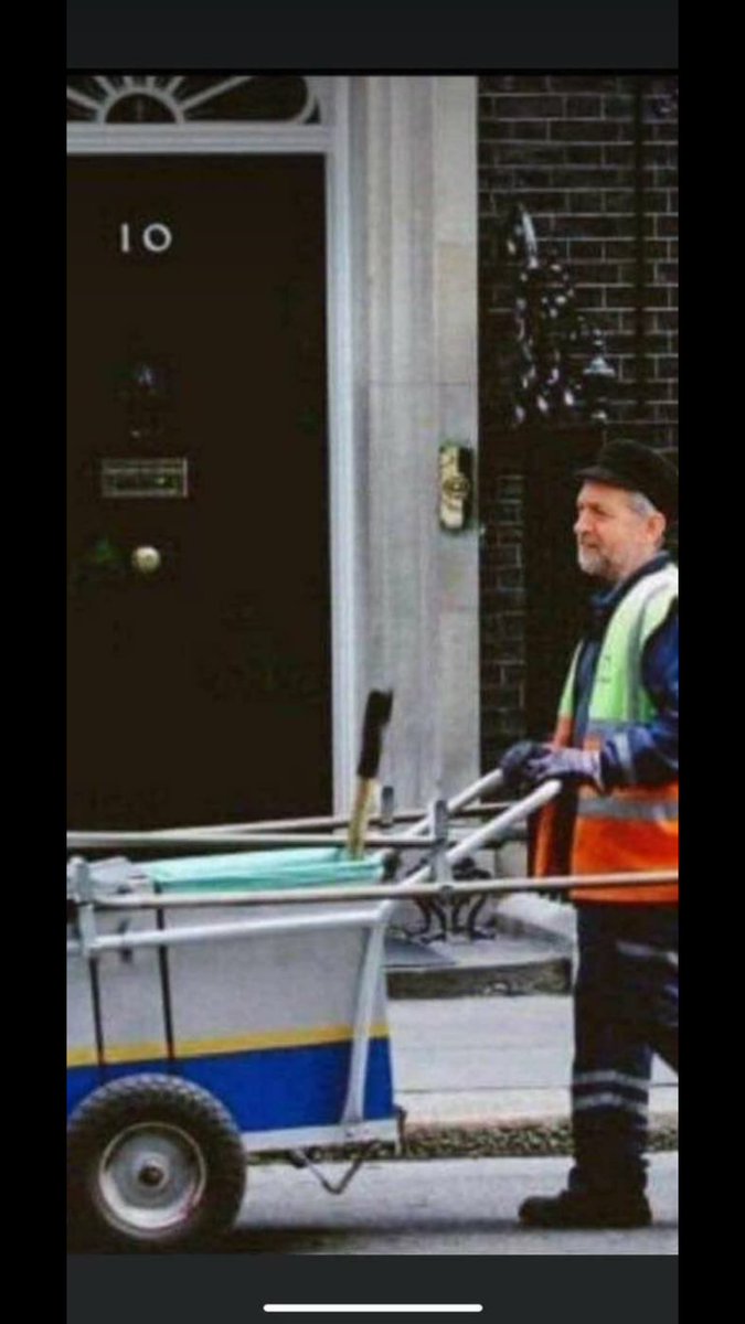 mickykeys63's tweet photo. 🇬🇧🇬🇧#BORISNATION #MakeBritainGreatAgain 💙💙☠ https://t.co/iyE9w53K9U