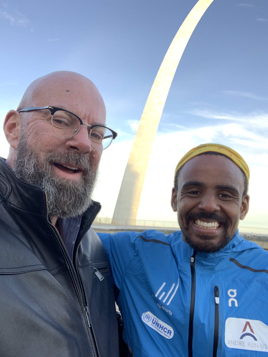 andrerunusa's tweet photo. Hello everyone,
#Stage33 of #AndreRunUSA, Here we go! I just made it in Saint Louis, MO!
🗓️ Stage 33 ✅
📍 St Jacob, IL
🏁 St Louis, MO
🚩 30 miles - 48 km
#AndreRunUSA #USAforUNHCR #RunAndreRun #NYCToLA #ExtremeRunner #Marathon #Running #runforacause #Missouri #SaintLouis https://t.co/LrbAkkYlDW