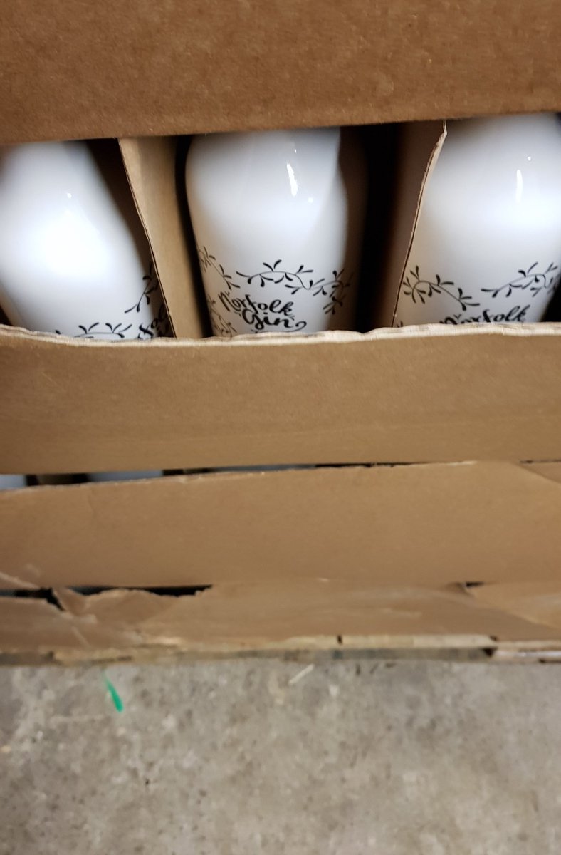 Our Wade bottles arrive on pallets. 495 in 5 layers of 99. These came on Thursday and 2 layers have gone already  Thankfully we have another pallet ready <a href="/FForceNews/">FreightForce</a> for next week.  #theoriginalnorfolkgin #norfolkgin #graftgin #gin