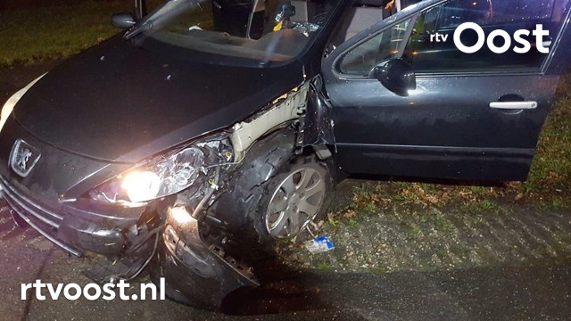 Automobilist gewond door ongeval op N349 bij Harbrinkhoek. #rtvoost.
