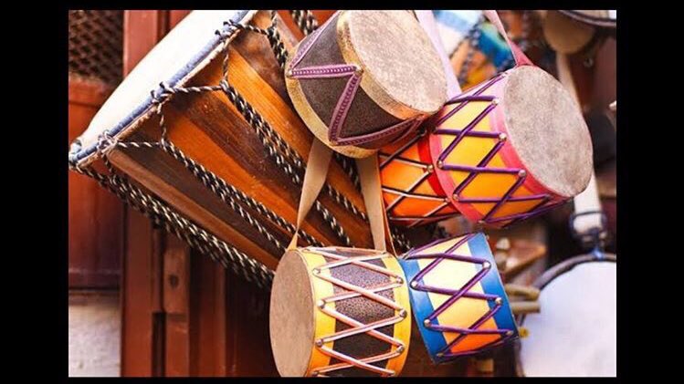 GloberRadio's tweet photo. Drums which transmit messages!!
Talking drums were used in Africa for centuries to transmit messages over long distances by mimicking speech.
#drums #drumsales #drumshells #drumslips #drumstepmusic #drumsdrumsdrums #drumsolos #globerradio #radio https://t.co/ScHLUCnBkP
