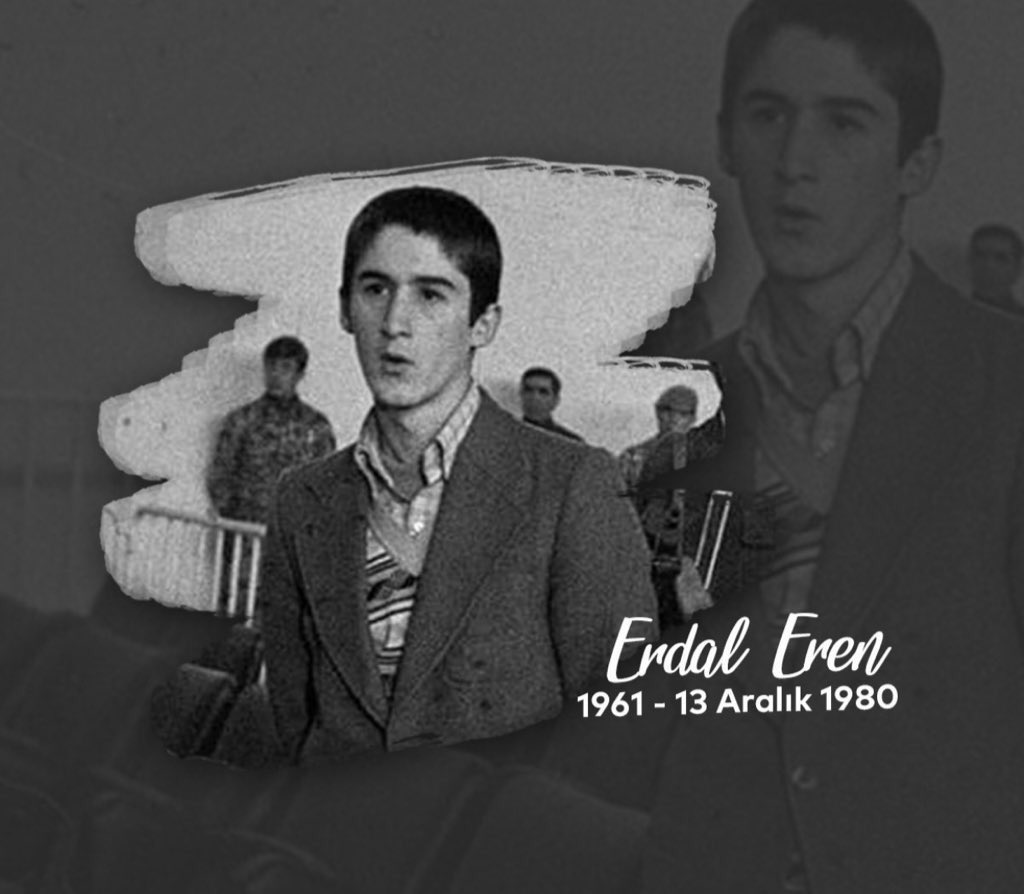 "Asmayalım da besleyelim mi?" dedi faşistin biri... 
Ve o gün dağlandı bir annenin daha yüreği!
#ErdalEren
#erdalerenhep17yaşında