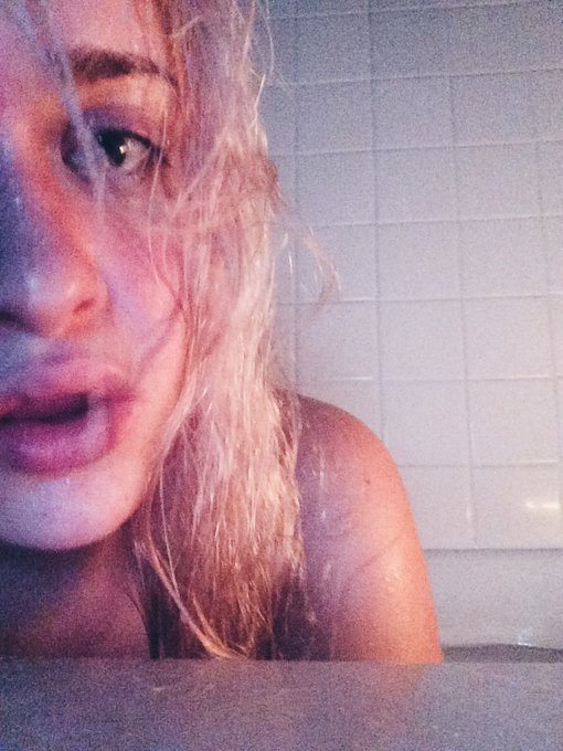 🧼🍋 https://t.co/qkBEgQdJhV<a href="/tag/voteforbernie"class="tags"><span>#voteforbernie</span></a>