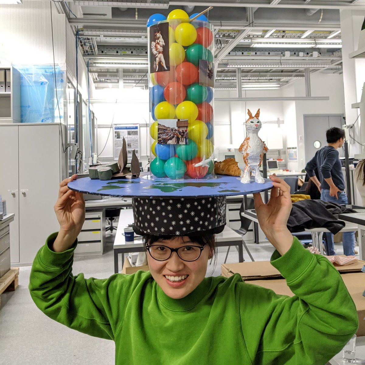 LNM_eth's tweet photo. Congratulations to Yuan, who successfully defended her #PhD thesis and is now officially Dr. Xiao! Her hat included a #highentropyalloy pillar and a giant cat.

We wish Yuan all the best for the #future and look forward to Jon Molina talk today on #combinatorial #nanomechanics. https://t.co/eDZ04pN6PY