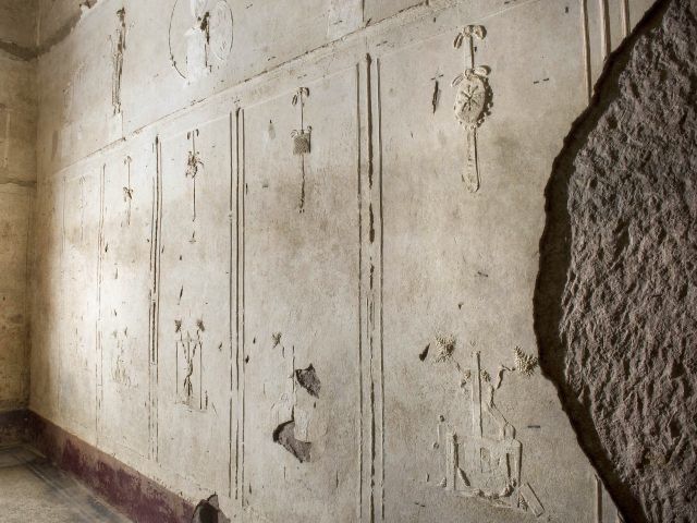 CARAA_Center's tweet photo. À Rome, les splendeurs d’une basilique restée deux mille ans sous terre.
L’édifice souterrain du Ier siècle situé à la porte Majeure était vraisemblablement destiné à des célébrations ésotériques. Une nouvelle étape de sa restauration vient de s’achever.

https://t.co/TdKImIlxgo https://t.co/1BcPTwjldm