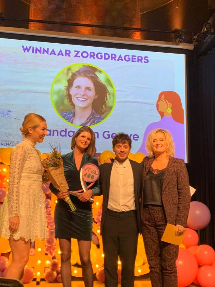Keldonk's tweet image. Felicitaties aan #VIVA400 winnares Jolanda van Gerwe van @JOINUSstichting. Terechte winnaar cat Zorgdrager. Meer info:  keldonk.nl/jolanda-v-gerw… #eentegeneenzaamheid