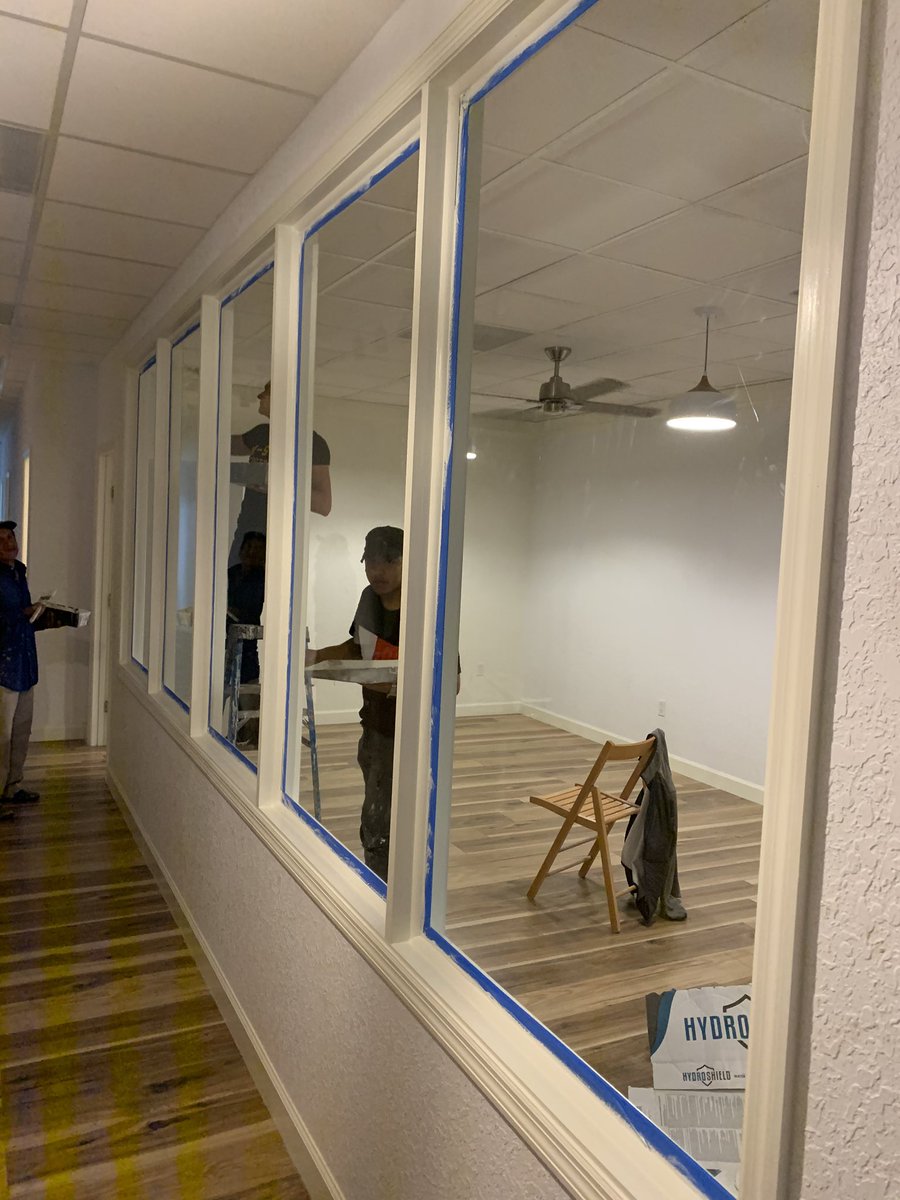 valorieoart's tweet photo. we’re arriving soon!
come check out our new crib!
4032 w. kennedy
https://t.co/8hRUUzPRQr
#valorieoart #babyscene #prenatalwellness #seetheawe #themommyplacetobe #4dsonogram #prenatalyoga #prenatalmassage #pregnancy #mommiestobe #prenatal #tampa #firstlocation https://t.co/vwMMVGudKP