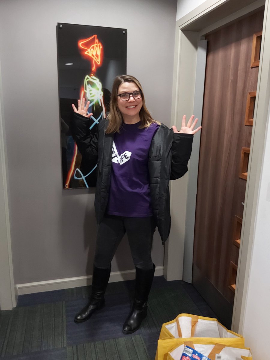 tweetstreetlife's tweet photo. Thanking Dark Peak Gear for their kind donations of 20 coats which will help keep the young people warm and dry this winter.
@darkpeakgear @streetsupportuk https://t.co/AcMVX0I8oq