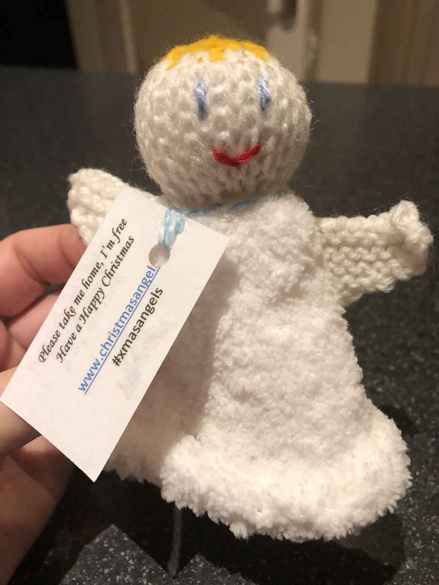 Shazoco's tweet photo. #xmasangels I was given this on my Advent Day 13 Run this morning as I went past the church .... my message reads ‘ behold I bring good news’ ♥️ https://t.co/BSjAF7K1a0