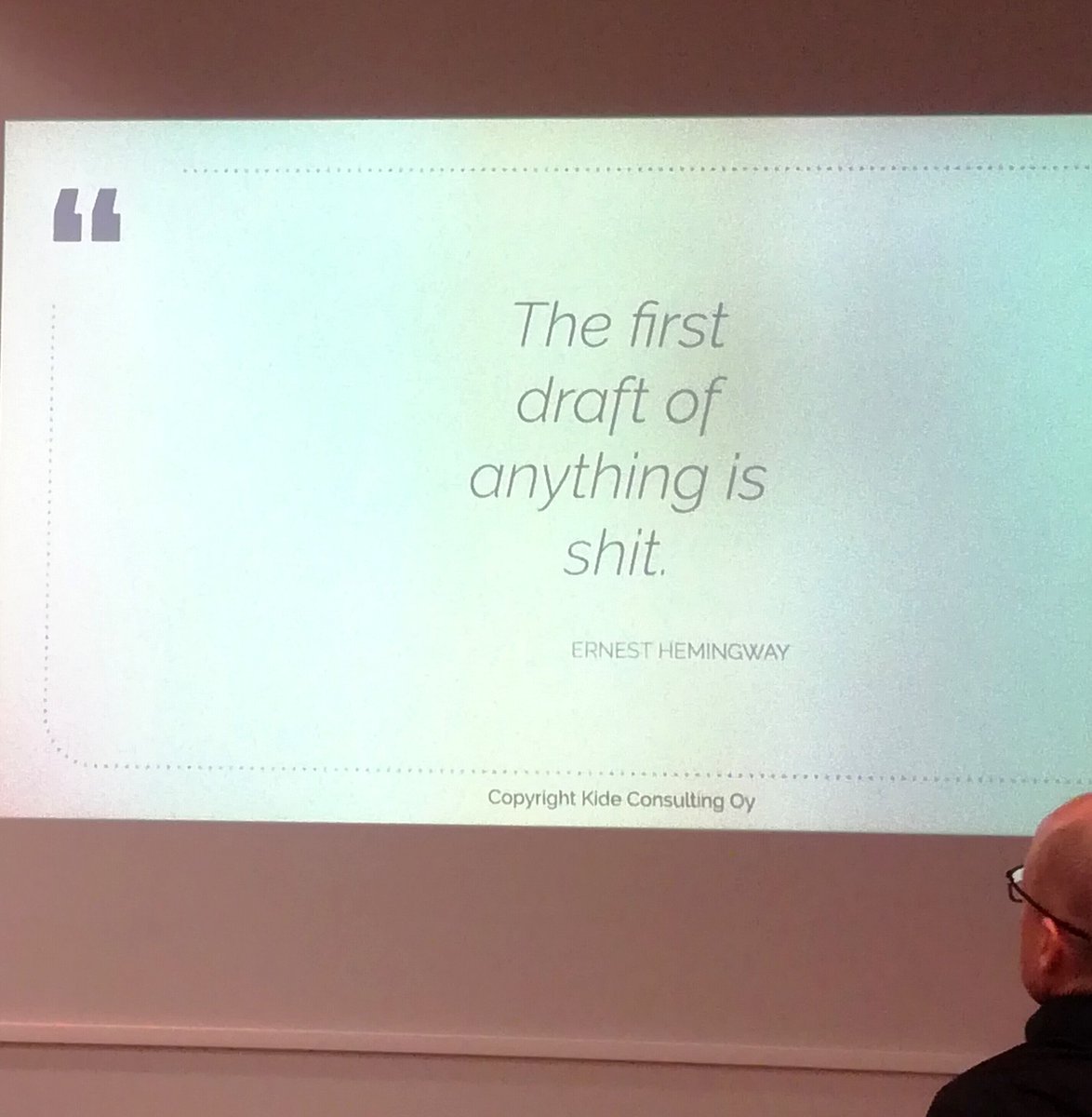 Asiantuntijabloggaamisesta ja kirjoittamisen prosessista. ✨ Kiitos tehokkaasta aamuherätyksestä Ernest Hemingway, @MariValkonen ja <a href="/Kidekoulu/">Kidekoulu</a> #viestintä #asiantuntijuus #somefi