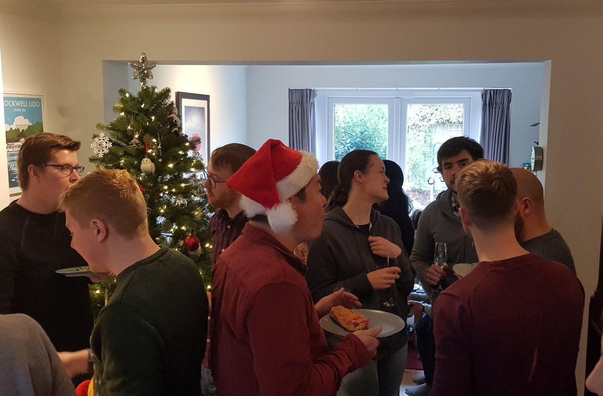 wfxue_lab's tweet photo. Had fun at the KFG Christmas brunch this morning. Thank you @worm_ukc for hosting! (Liam) https://t.co/WTS0b6jv8D