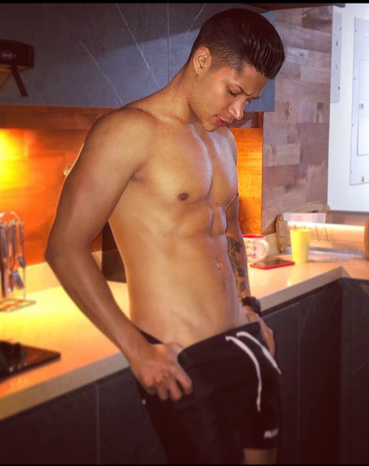 Good morning ☀️ happy weekend 🔥 visit my room right now #online @Flirt4Free   Find me here ➡️ https://t<a href="/tag/online"class="tags"><span>#online</span></a>