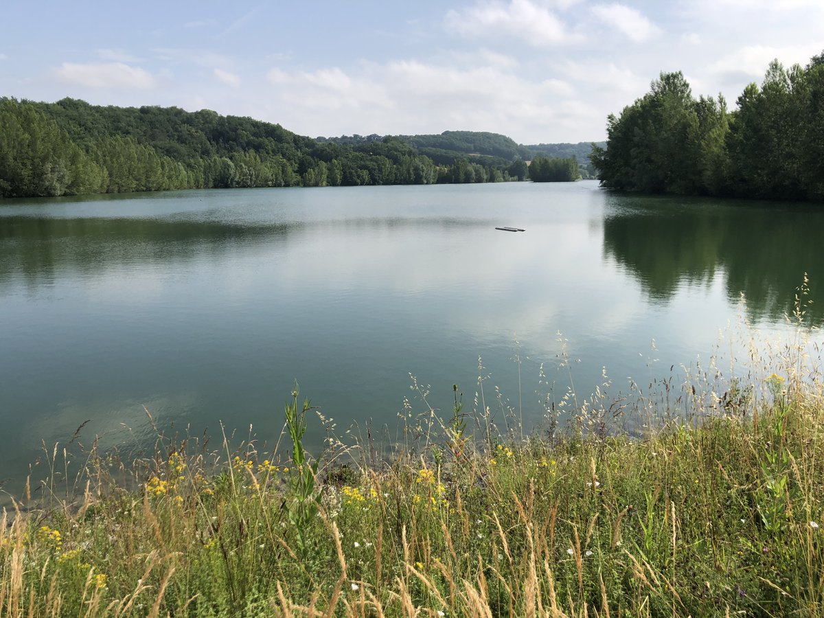 acmg54JFB's tweet photo. Cette fin d'après midi à Fauillet 47 avec Julia nous présenterons à AG de #TERREDUSUD les résultats de @RiskAquaSoil plus nos nouveaux travaux sur le stockage de l'eau dans les nappes alluviales et la séquestration du carbone de l'atmosphère dans les sols avec de la #charboline https://t.co/eOXL4hUHk6