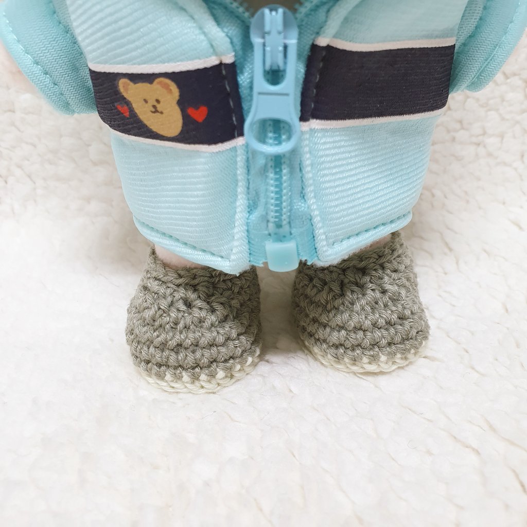 새신을 신고 뛰어보자 팔짝~
찌니는 지금 당장 나갈 기세✊❣
부선생님(@Boo_WJdolls) 예쁜 신발 감사해요~💗
#우리찌니 #셍뭉치네