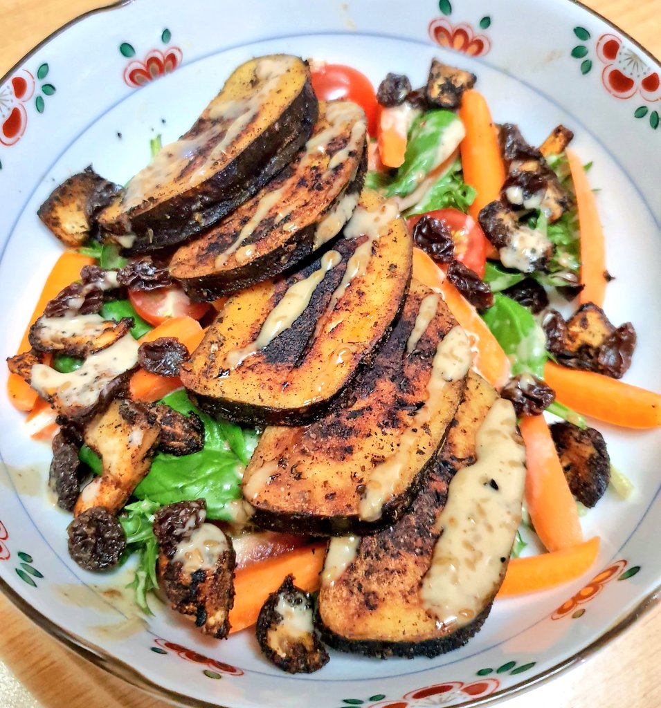 Grilled Vegetarian Fish, Sautéed Mushrooms with my favourite Garden Salad   #dinner