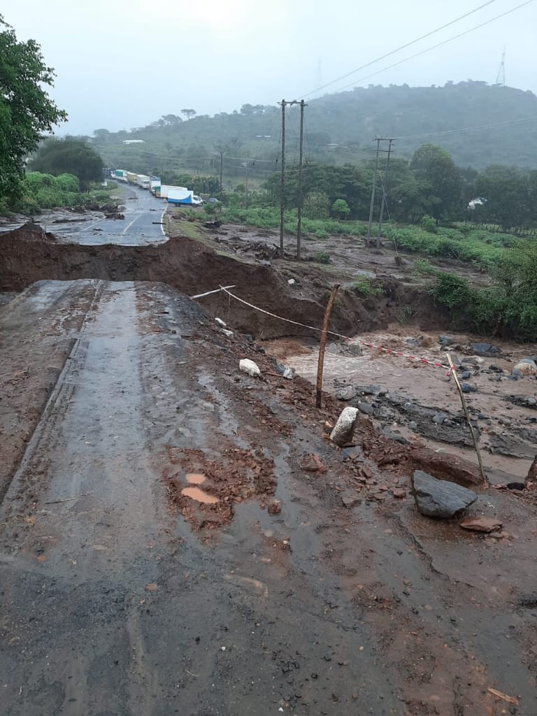 zerohourkenya's tweet image. 60 killed and 120,000 people displaced following a Landslide sparked by heavy rains in West Pokot region. 

The climate crisis will not finish us. We will fight.