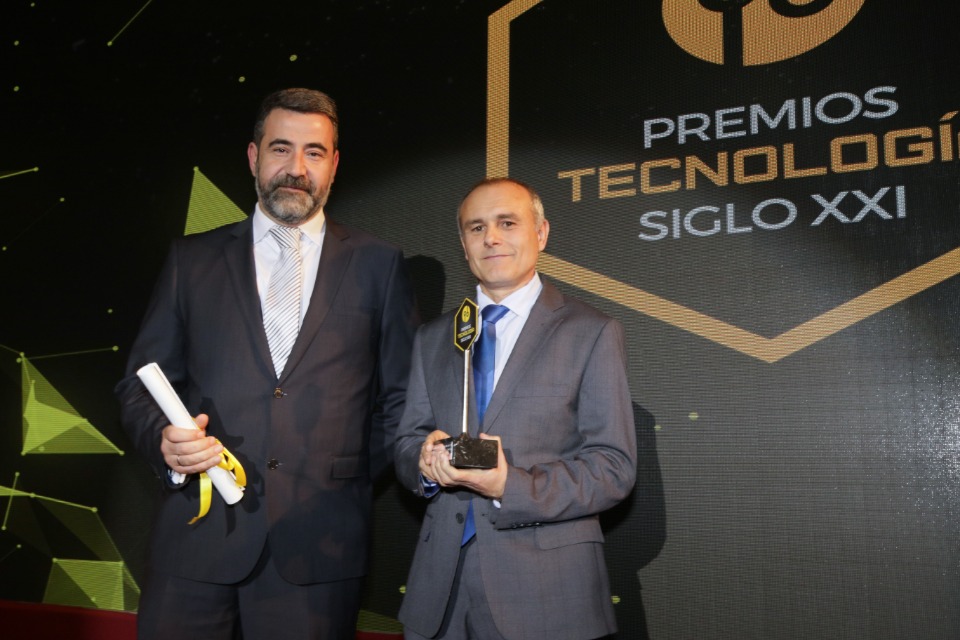 Portaltic's tweet photo. La española Einzelnet, elegida mejor empresa europea en Innovación Digital en los European Technology Awards
https://t.co/anOMVAhz6f https://t.co/xCsmrt4vHd