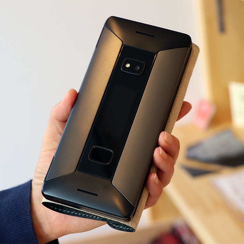 kawayacom's tweet image. 色々と発表できていないものがありすみませんが、ひとまず開発が終了したCosmo Communicator用のり巻きケースの写真を貼りますね。なる早で準備を進めます。
#CosmoCommunicator #GeminiPDA #のり巻きケース #表革の写真撮り忘れました申し訳ないです