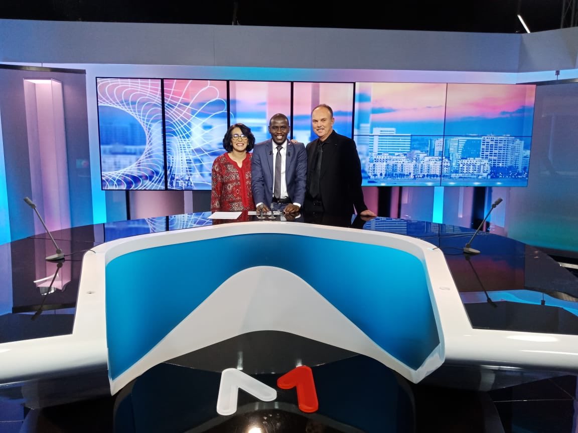 pape242000's tweet photo. #MatinalesInfos sur @Medi1tvAfrique 
#Chronique culture avec @Ilhem Berrada. Nous avons interviewé Mehdi Zouak@Directeur de l’institut national des beaux-arts de Tétouan.
À retrouver sur le site de la rédaction https://t.co/K0upVbLPnD https://t.co/KsK9YNJUsv