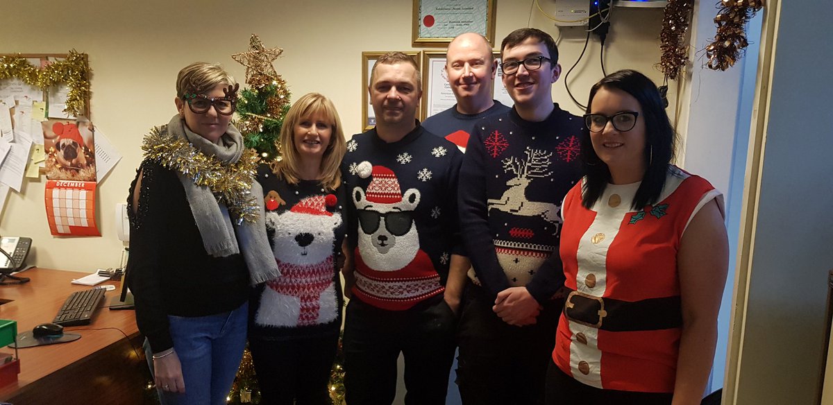 Bigtiny30's tweet image. Robertson Acom Ltd Christmas jumper day for @1025Clyde1 @cashforkids Great charity helping local weans.