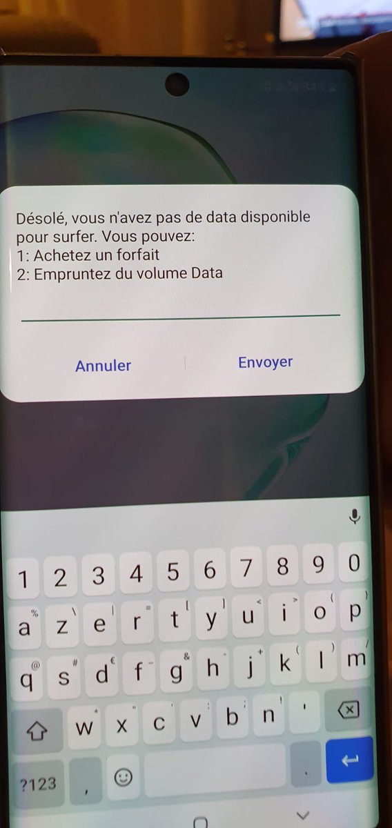 kaissatou's tweet photo. @OrangeCare_CMR Bonjour

Numéro 699921752 daouda karim demande la desactivation du service ci dessous. Message qu'il reçoit de façon intempestives qui bloque son téléphone je précise qu'il est en roaming https://t.co/je2QUHfP9B