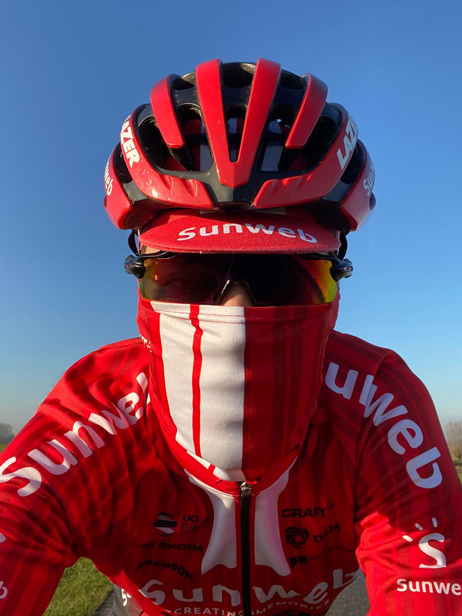 It's time for our next mystery rider and your second chance to win a <a href="/CraftSportswear/">Craft Sportswear</a> winter goodie bag in our #ChristmasCompetition. 🙌🏻 

Simply follow us, RT this tweet and reply with who you think the rider might be. This one is a bit trickier! 😎