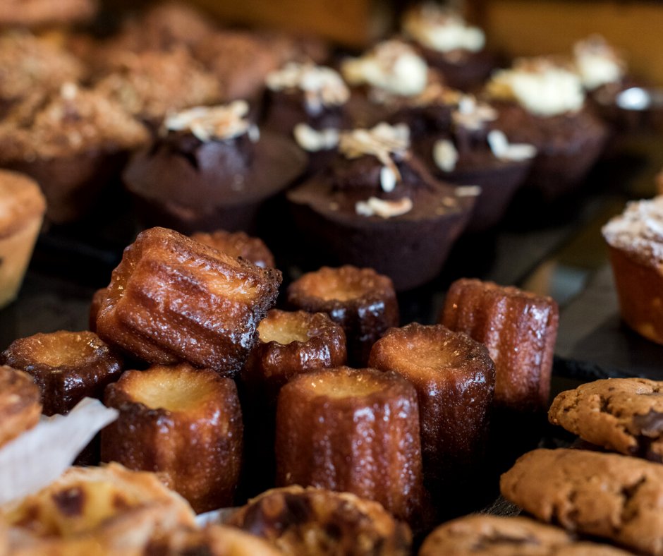 Who says you have to wait until Christmas to treat yourself? 🎄#christmas #treatyoself #friday