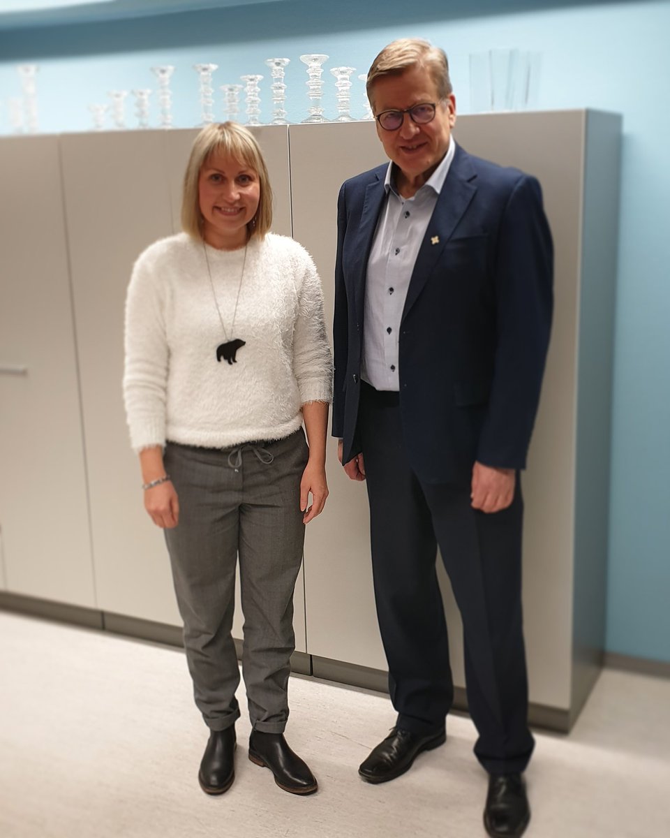 Yhdistyksen puheenjohtajaksi on valittu <a href="/AMJussila/">Anne-Mari Jussila</a>. Kuusi vuotta puheenjohtajana toiminut Hannu Routamaa on valittu Suomen Syöpäyhdistyksen hallitukseen.

Paljon onnea!

<a href="/Syopajarjestot/">Syöpäjärjestöt</a> #järjestöt