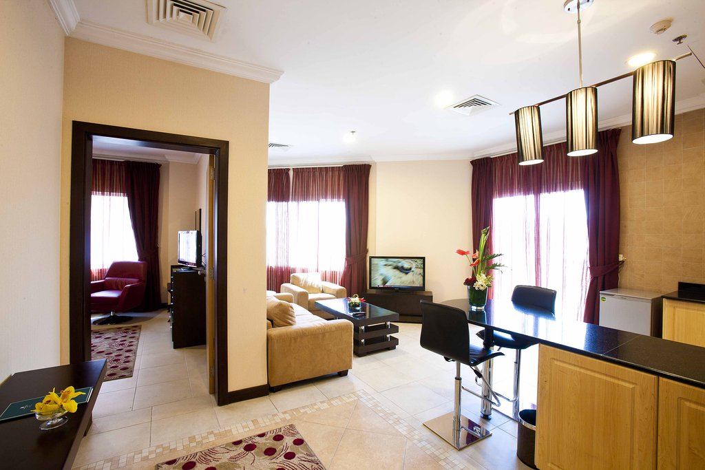 Our sunny suite lives up to its name by giving the room tons of natural light to illuminate your stay!
#KingsgateDoha #Hotel #Suite #DohaQatar