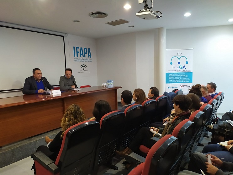 IfapaJunta's tweet photo. José Cara, presidente del #IFAPA, inaugura la Jornada sobre "Gestión de Recursos Hídricos en Cultivos Hortícolas en Invernadero" donde se van a presentar los principales resultados de proyectos de investigación sobre su gestión sostenible

#IFAPAtransfiere @AgriculturAnd https://t.co/7eP8iONbmX