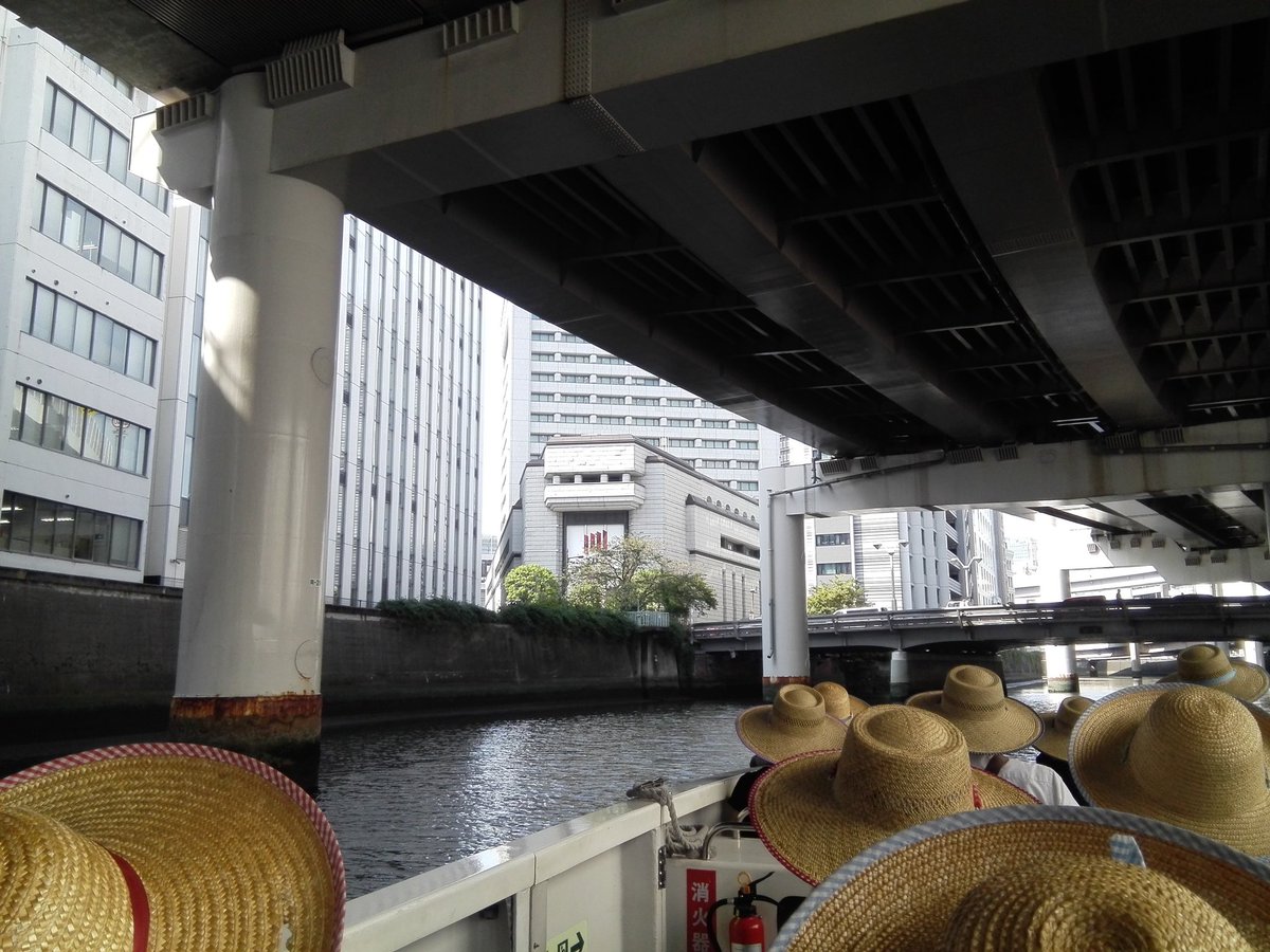 何を言っているのか 東京都内で船に乗ったら どうしようもなくつまらない眺めが続きますが 我慢してください と言われてしまった話 Togetter 何を言っているのか 東京都内で船に乗ったら どうしようもなくつまらない眺めが続きますが 我慢してください と言われてしまった話 Togetter