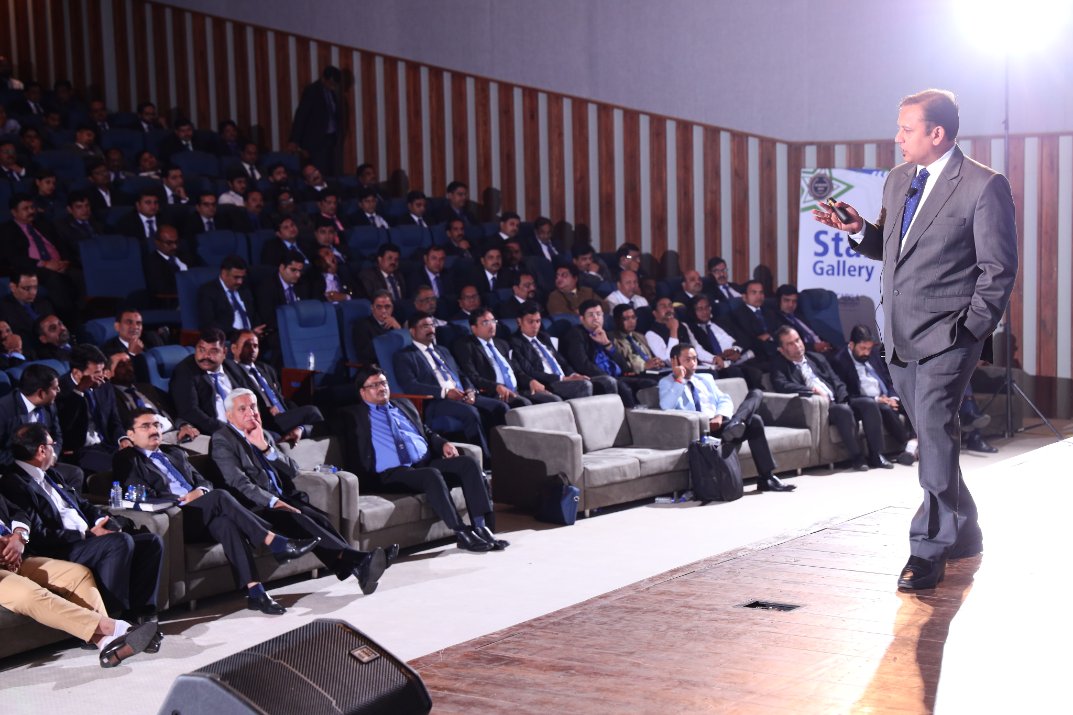 Cadila_Pharma's tweet photo. Looking back at the year 2019's highlights and achievements, the domestic team of #Cadila in the Annual Budget Meet, planned the way forward for the year 2020 to reach higher levels of success.
#Success #Vision2020 #Care #BudgetMeet #Leadership #Career #Employees #Recognition https://t.co/OdSMMfRcSD
